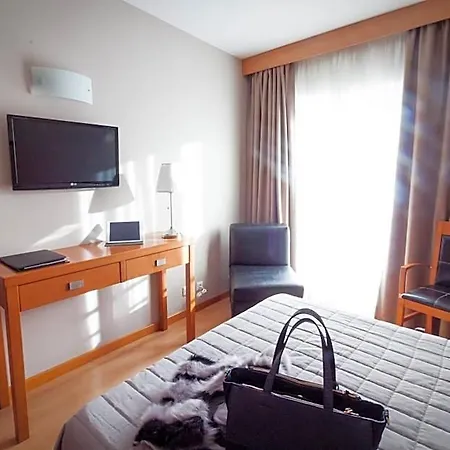 Hotel 4 Estacoes 3*
