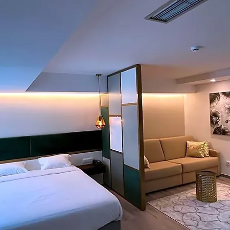 Hotel 4 Estacoes 3*